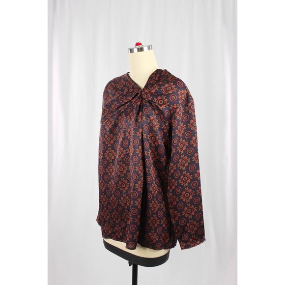 CLUB MONACO Navy Red Foulard Biscuit Print Twill Twist Front Blouse Top, Size XS - Picture 6 of 12